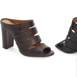 Aturo Chiang: Black opentoe pumps